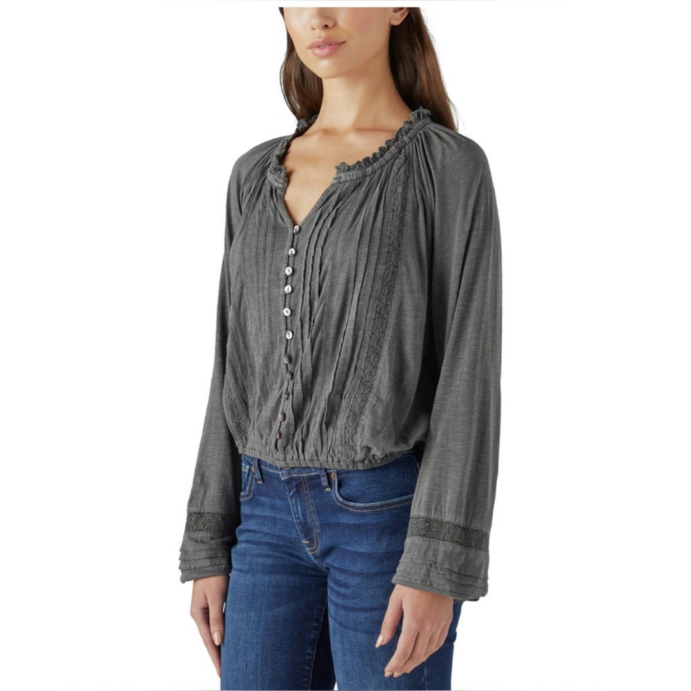 NWT Lucky Brand Embroidered Peasant Lace
Trim Top